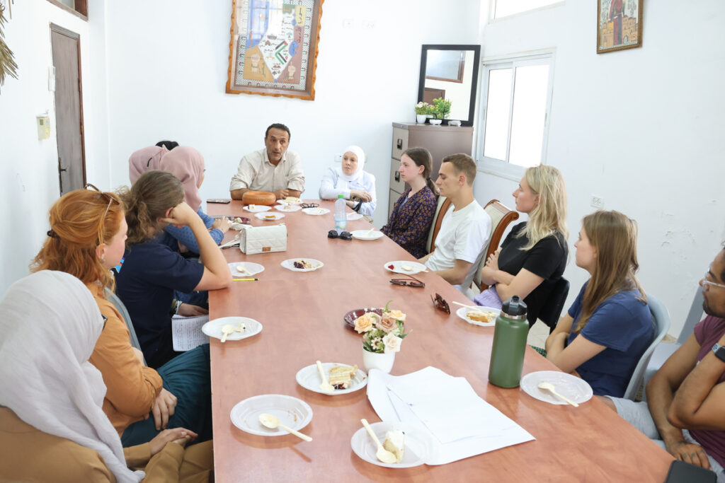 14 Volunteer Work Opportunities in Palestine